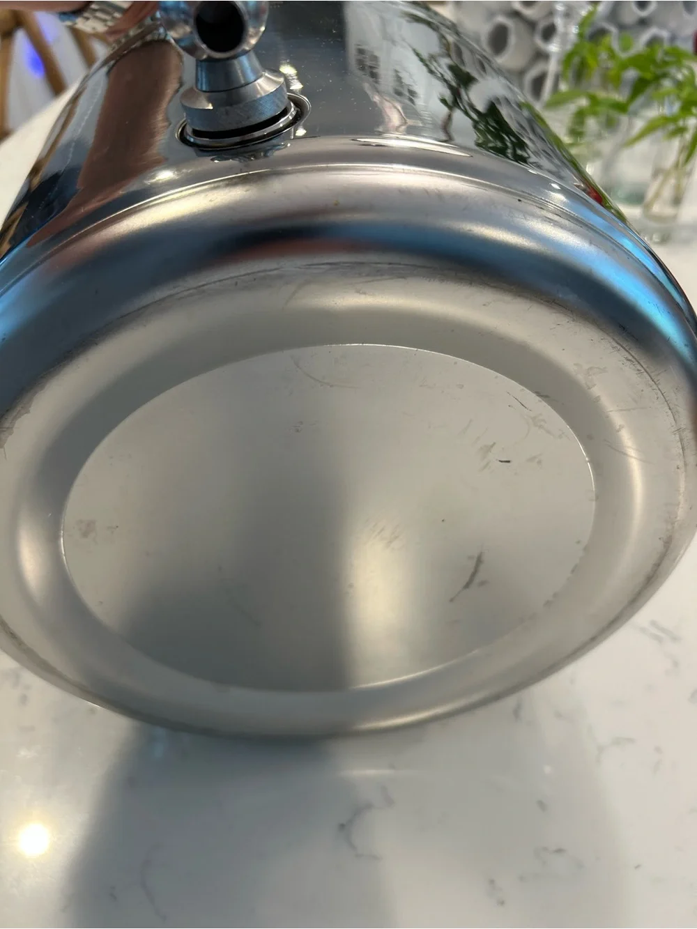 Stainless Steel Beverage Dispenser in Silver